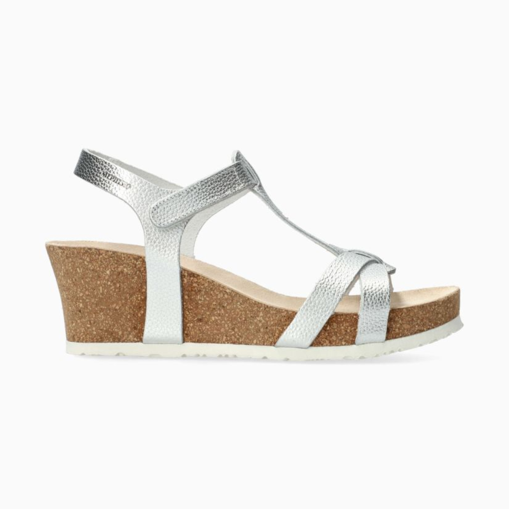 LIVIANE – Mephisto Toronto